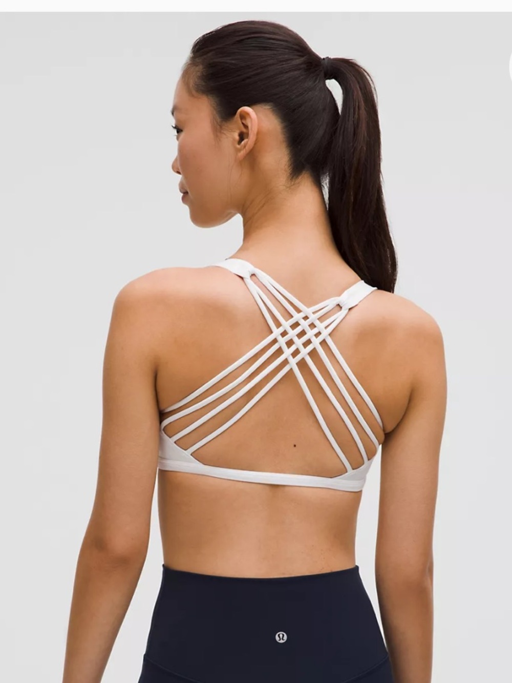 Lululemon free to be white bra size 4